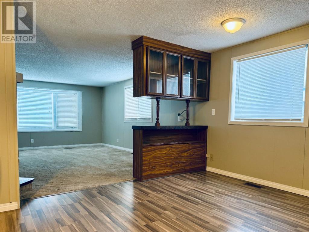 169 Clausen Crescent Property Photo 13