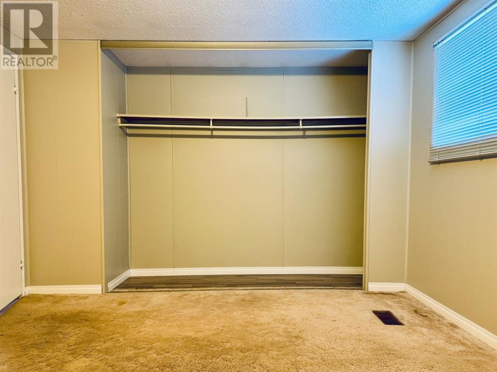 169 Clausen Crescent Property Photo 15