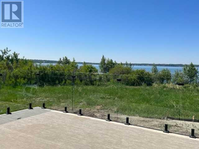 12 Twin Rose Court Property Photo 8