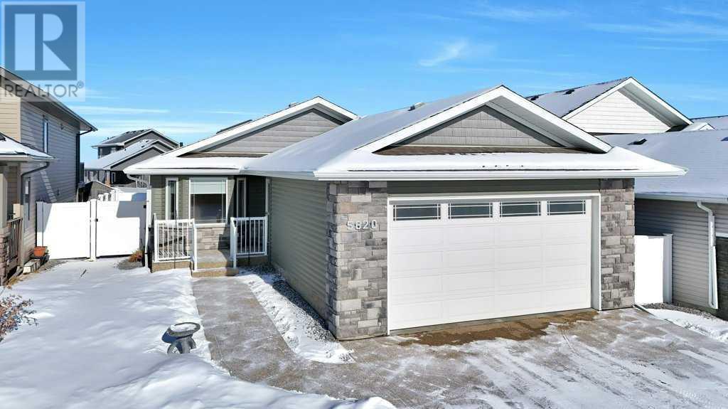 5820 Maple Crescent Property Photo 1