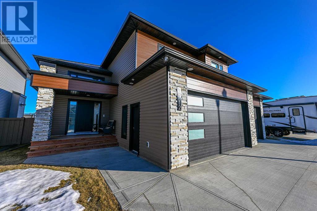 10512 149 A Avenue Property Photo 2