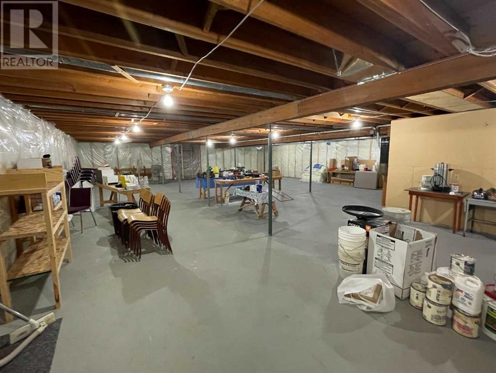5219 49 Street Property Photo 22
