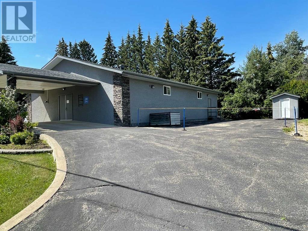5219 49 Street Property Photo 26