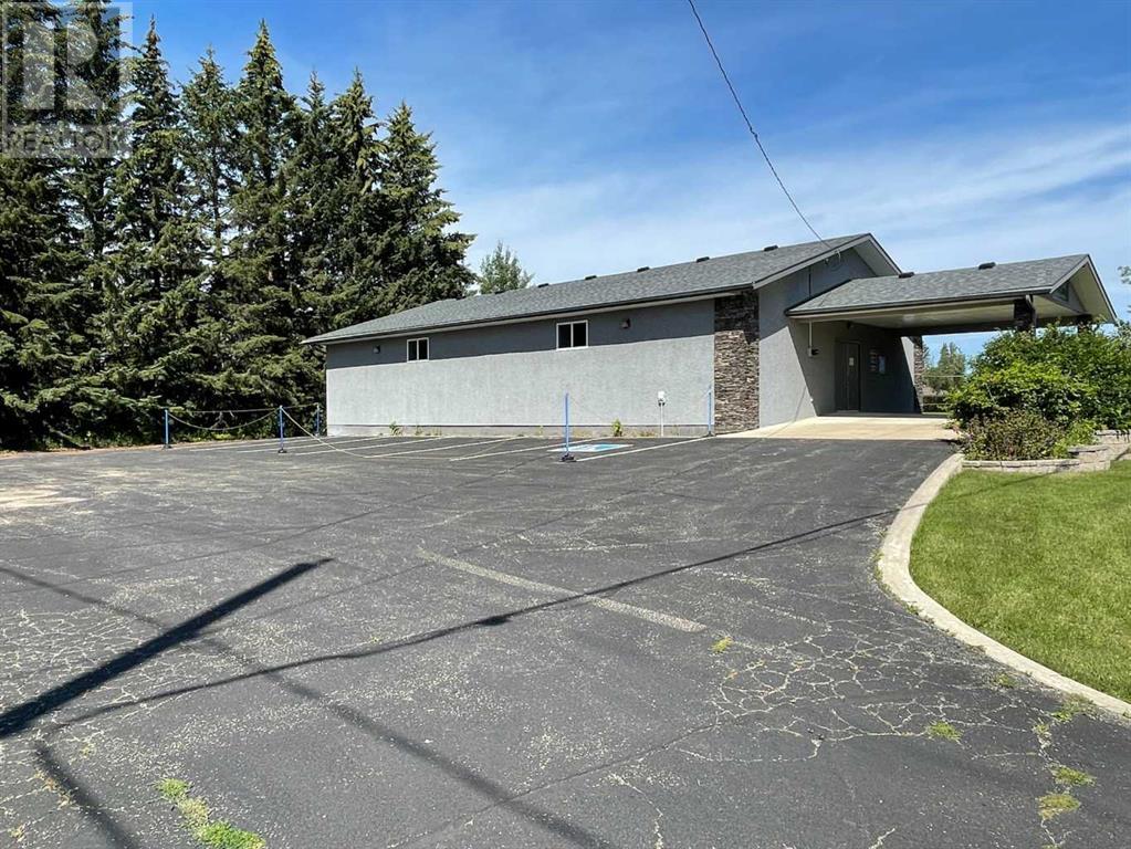 5219 49 Street Property Photo 27