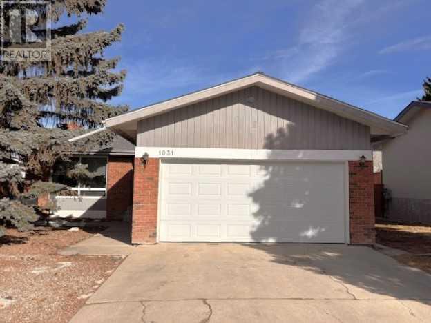 1031 Lakemount Boulevard S Property Photo