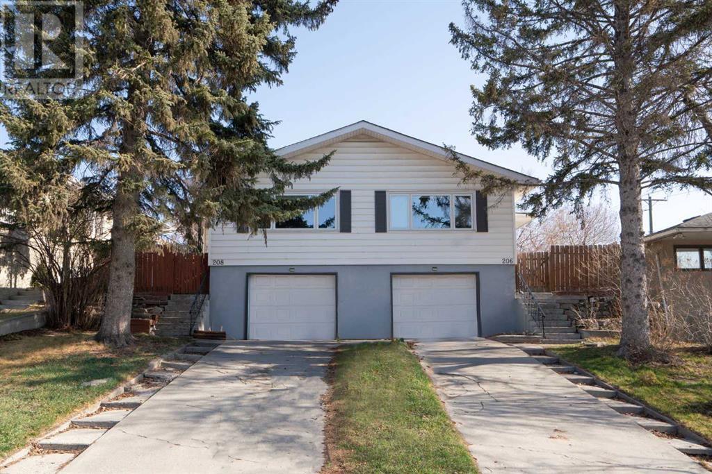 206 43 Avenue Sw Property Photo 1