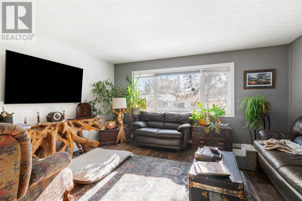 206 43 Avenue Sw Property Photo 5