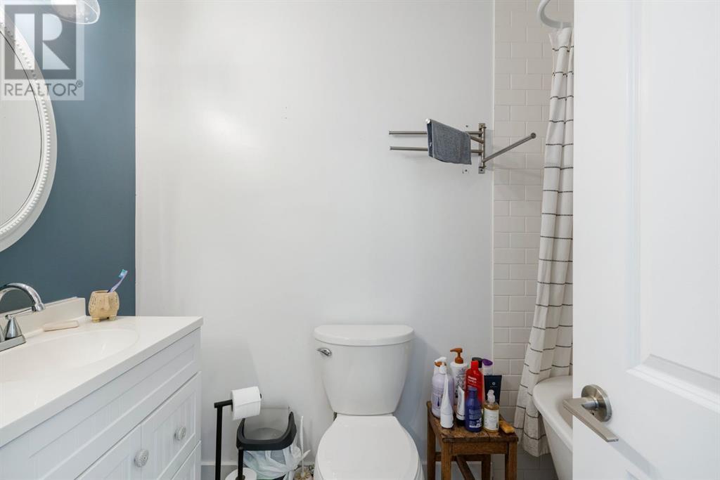 206 43 Avenue Sw Property Photo 12