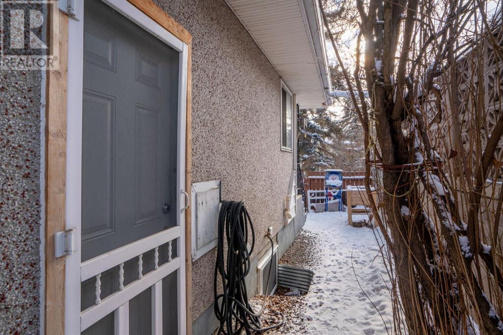 206 43 Avenue Sw Property Photo 25