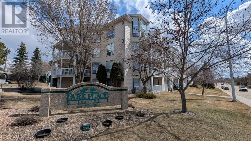 303, 4615 50 Street Property Photo