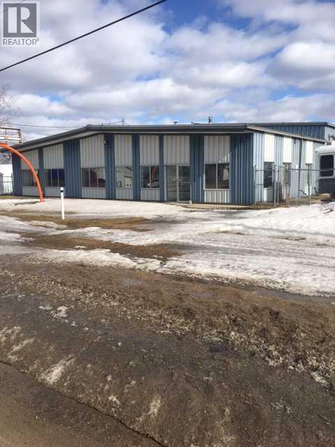 3911 37 Avenue Property Photo 11