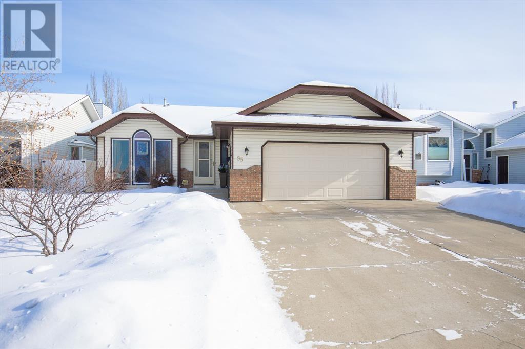 Deer Park Village Real Estate Listings Main Image