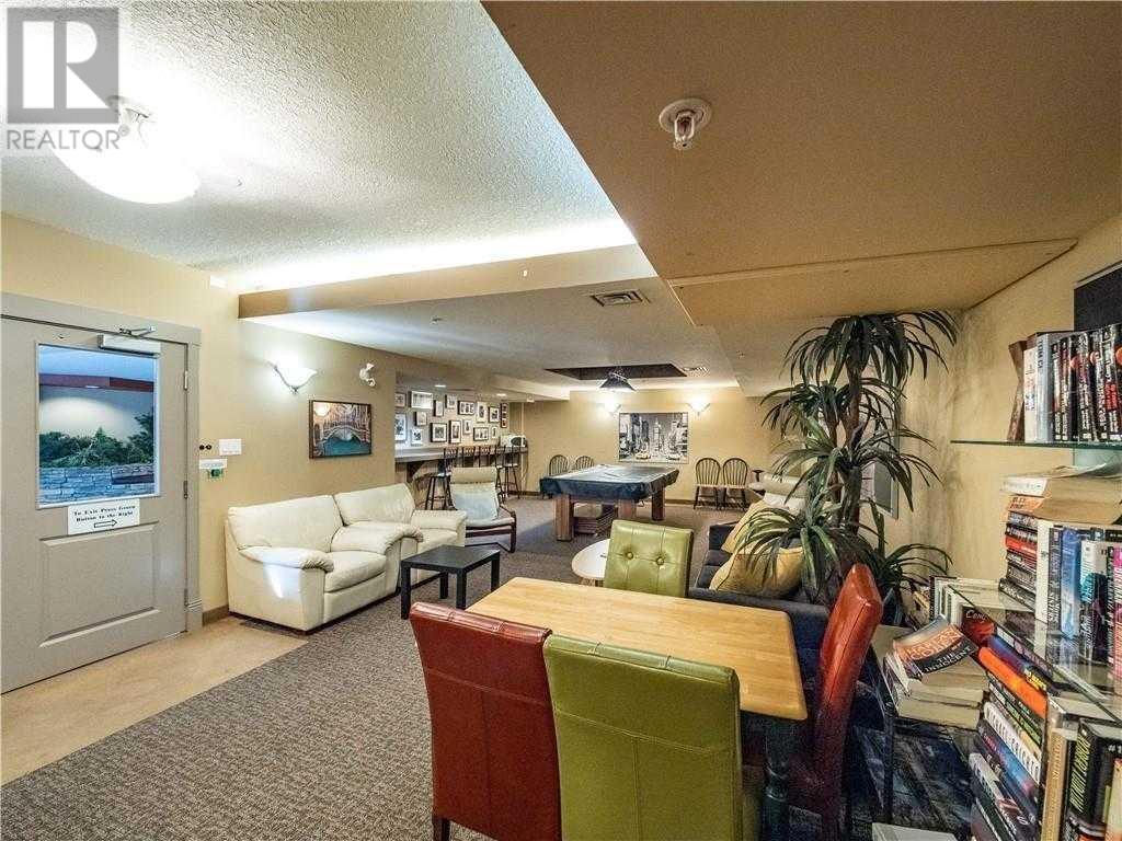 311, 20 Discovery Ridge Close Sw Property Photo 23