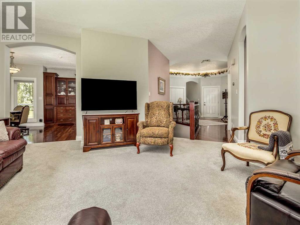 321 10 Street W Property Photo 19