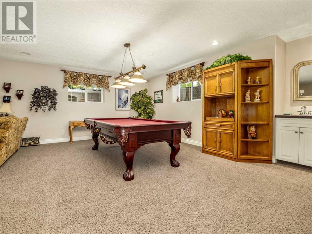 321 10 Street W Property Photo 29