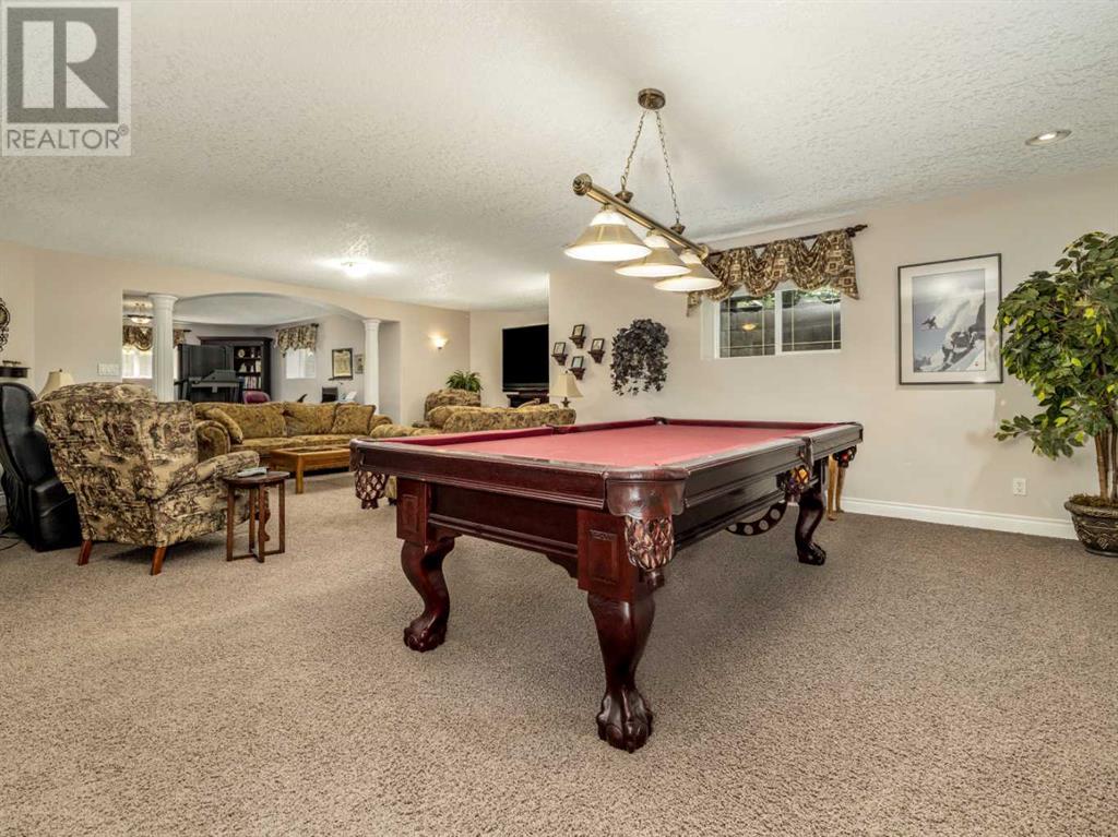 321 10 Street W Property Photo 30
