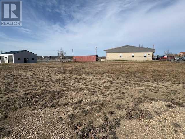 5025 45 Avenue Property Photo 3