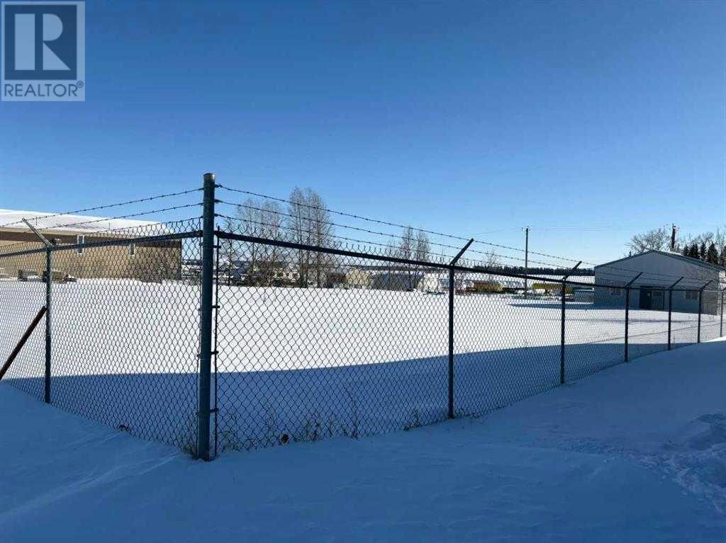 5025 45 Avenue Property Photo 11