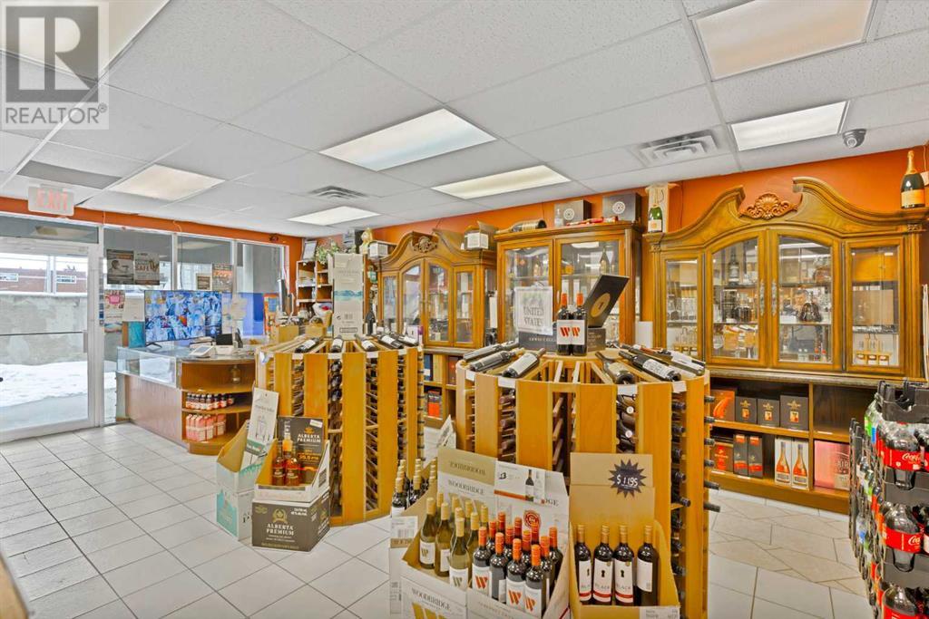 1805 14 Street Sw Property Photo