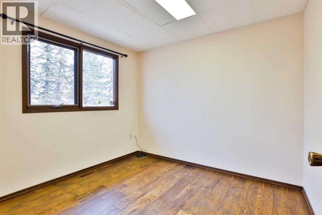84071 Hwy 810 Property Photo 16