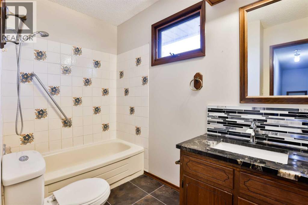 84071 Hwy 810 Property Photo 21