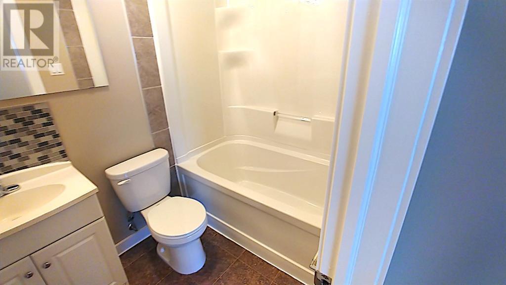 4416 4 Street Nw Property Photo 6