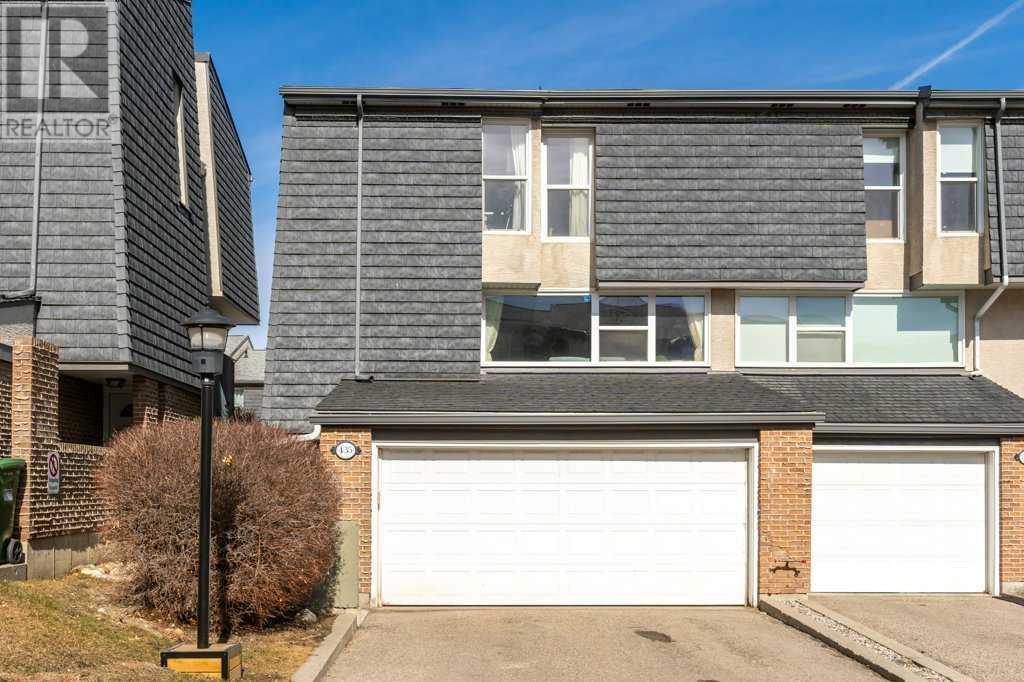 435 Brae Glen Crescent Sw Property Photo