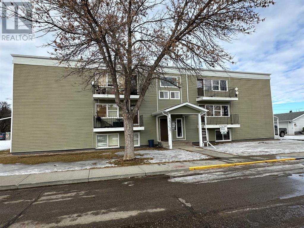 4601 55 Street Property Photo