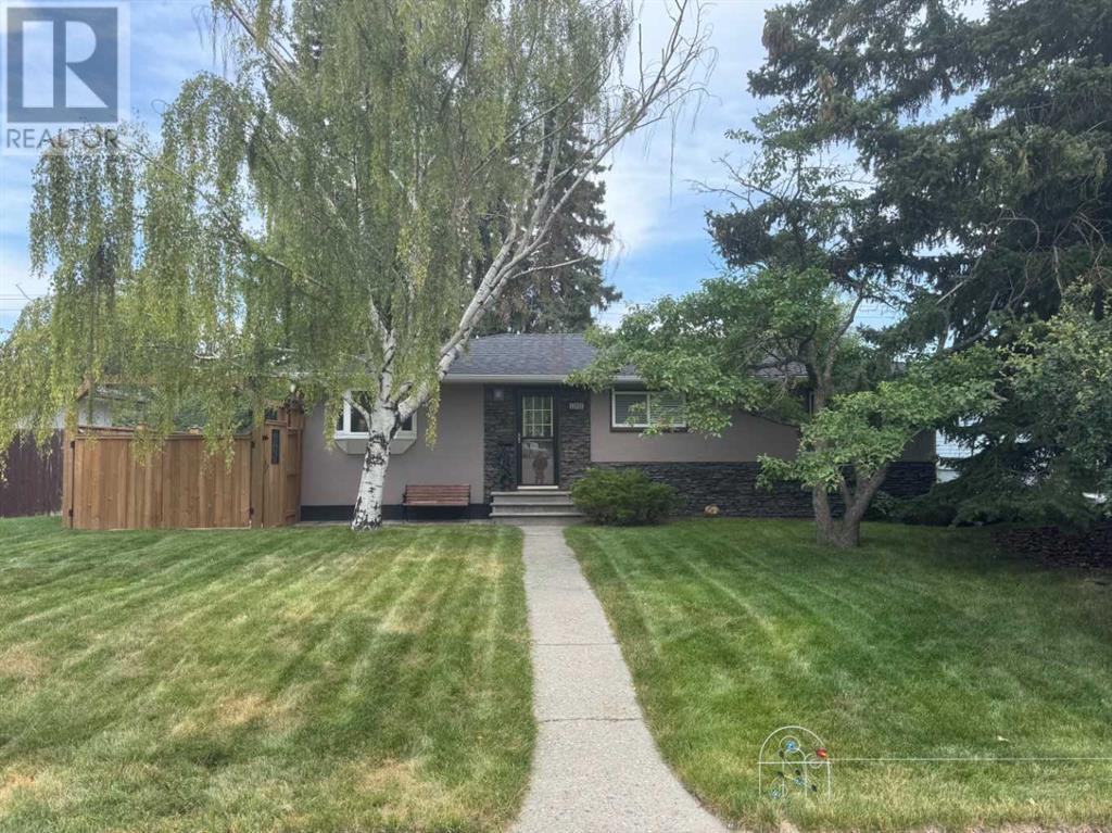 152 Hendon Drive Nw Property Photo