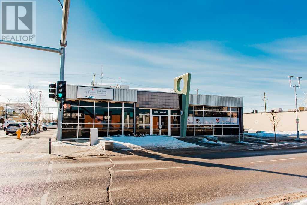 10101 100 Avenue Property Photo 1