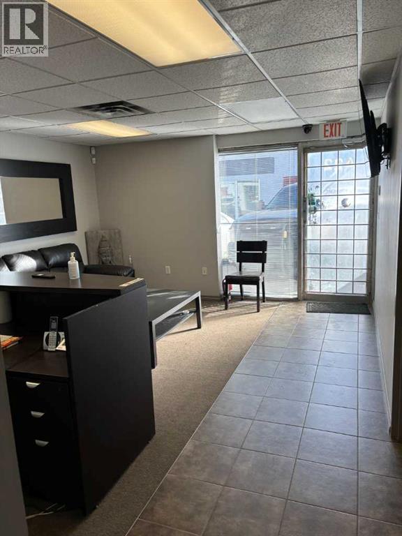 22a, 416 Meridian Road Se Property Photo 1