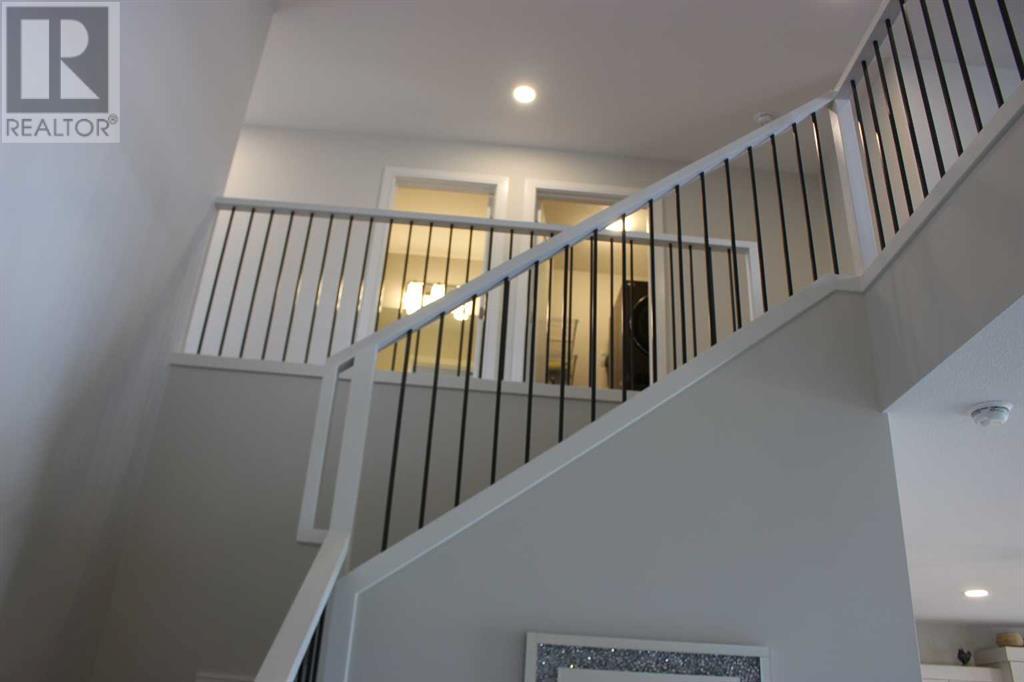 2604 45 Street S Property Photo 11