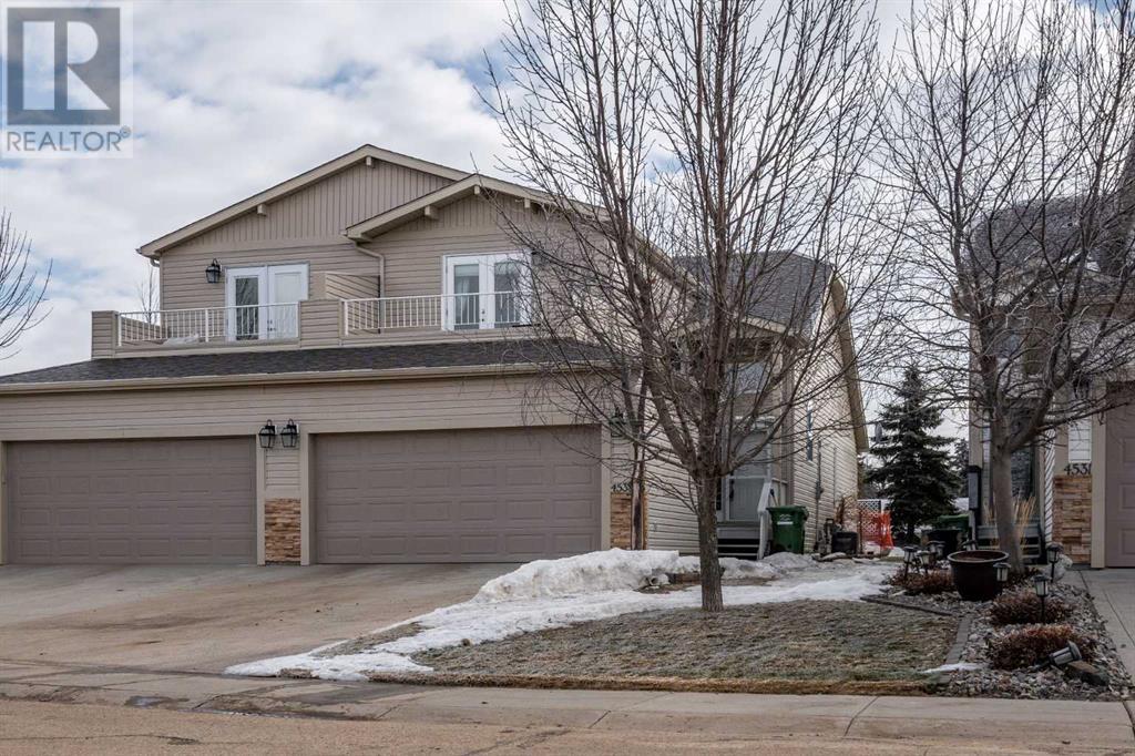 4533 69 Street Property Photo
