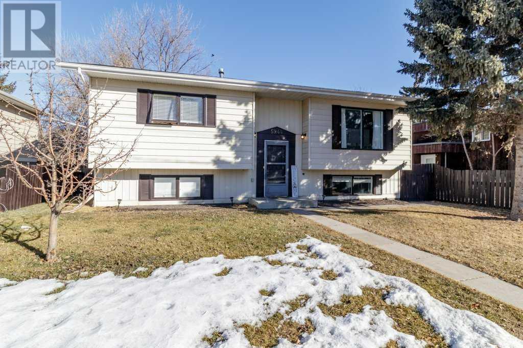 5944 63 Street Property Photo
