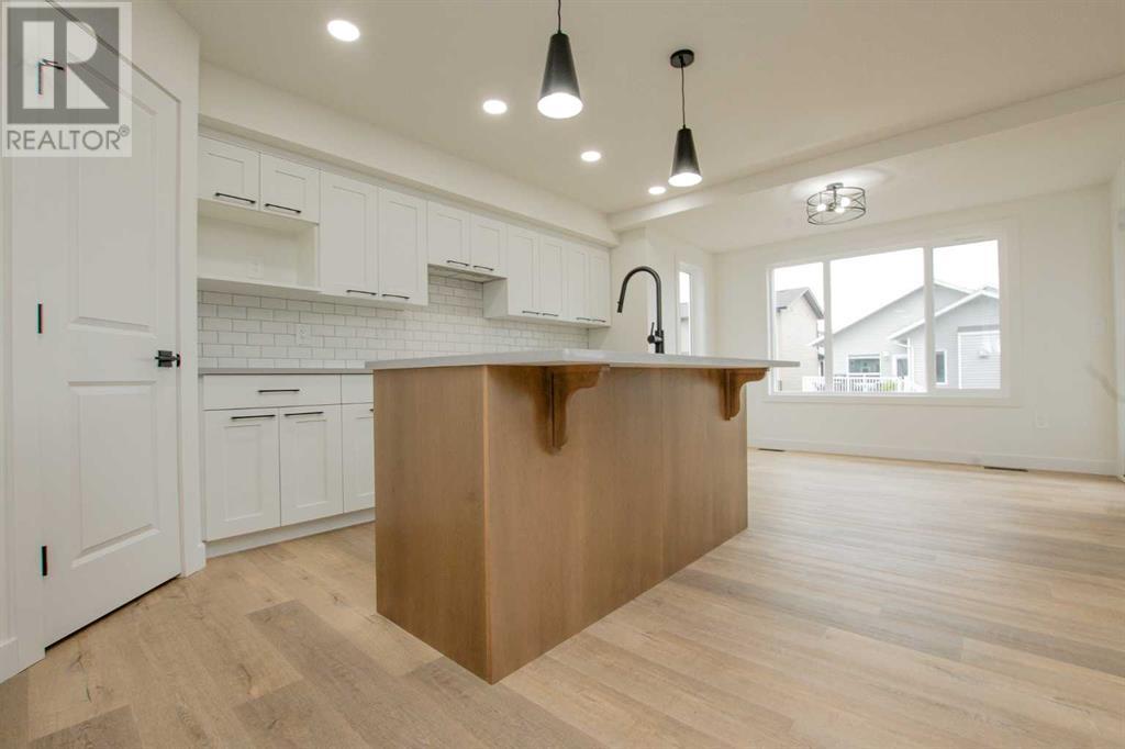 8533 71a Avenue Property Photo 8