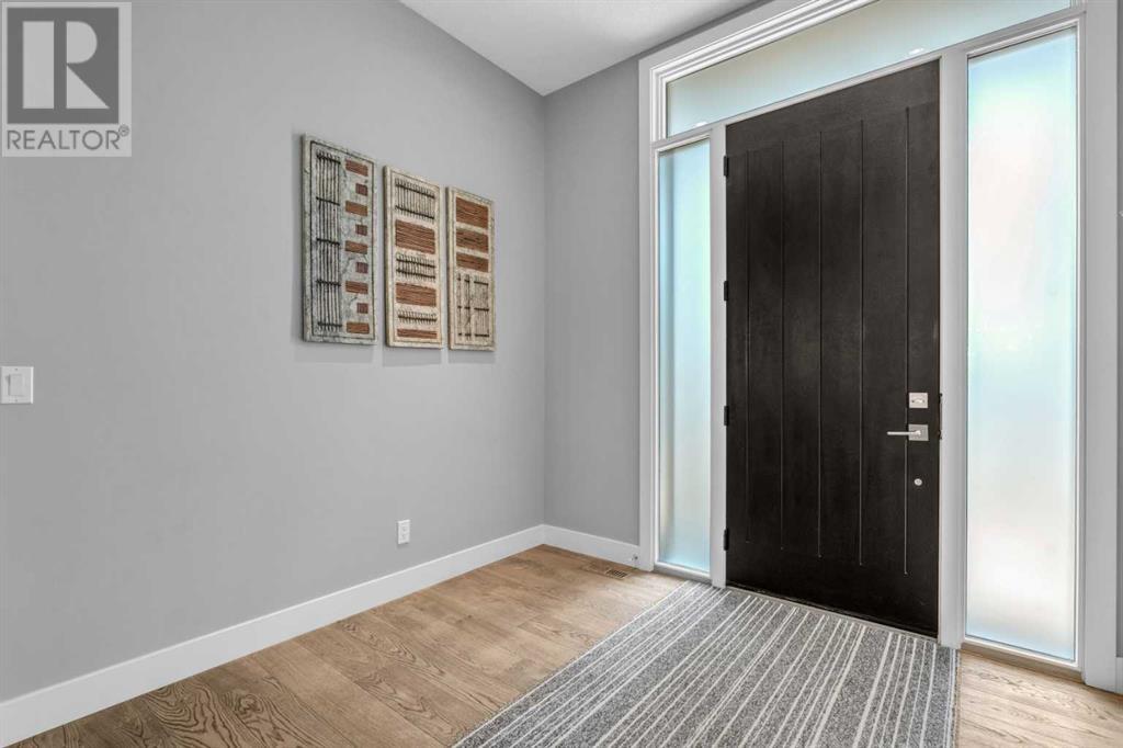 164 Cranbrook Drive Se Property Photo 4