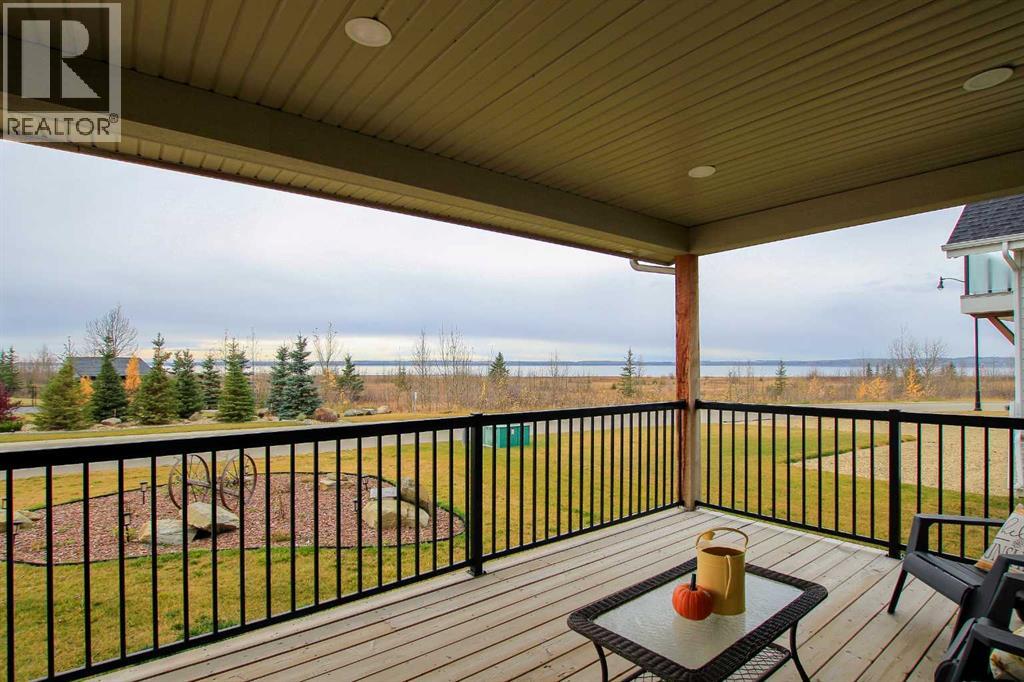 652 Bridgeview Road Property Photo 3