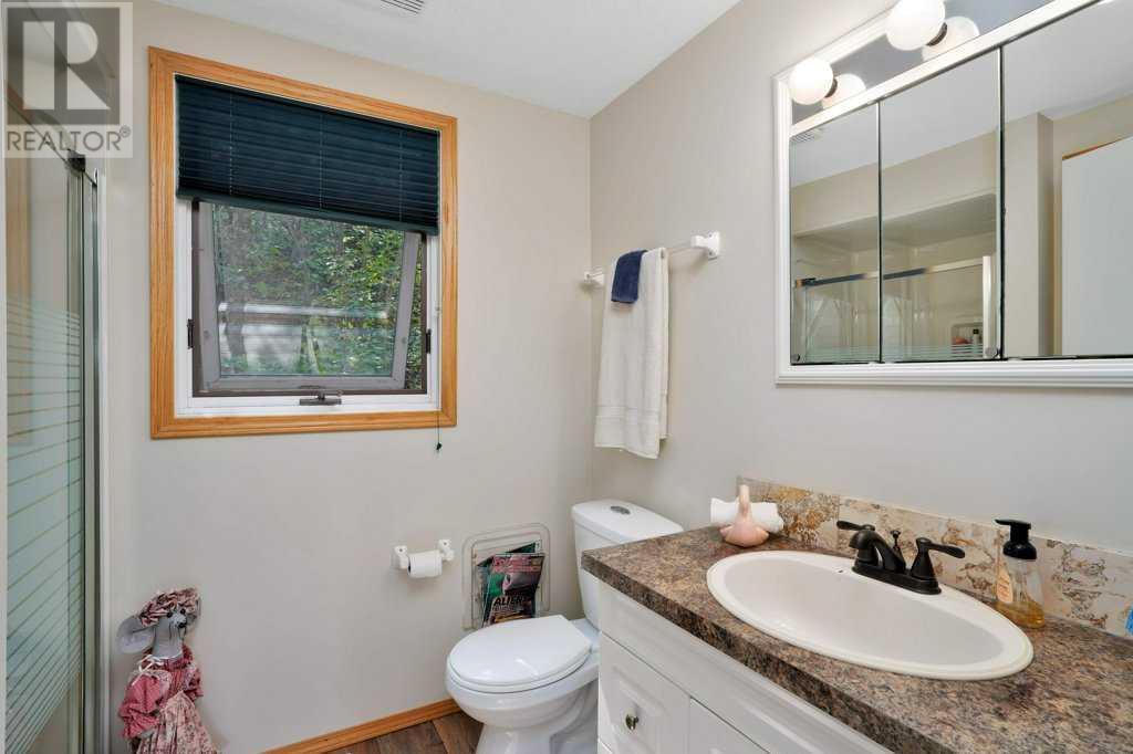 34 Beach Street E Property Photo 24