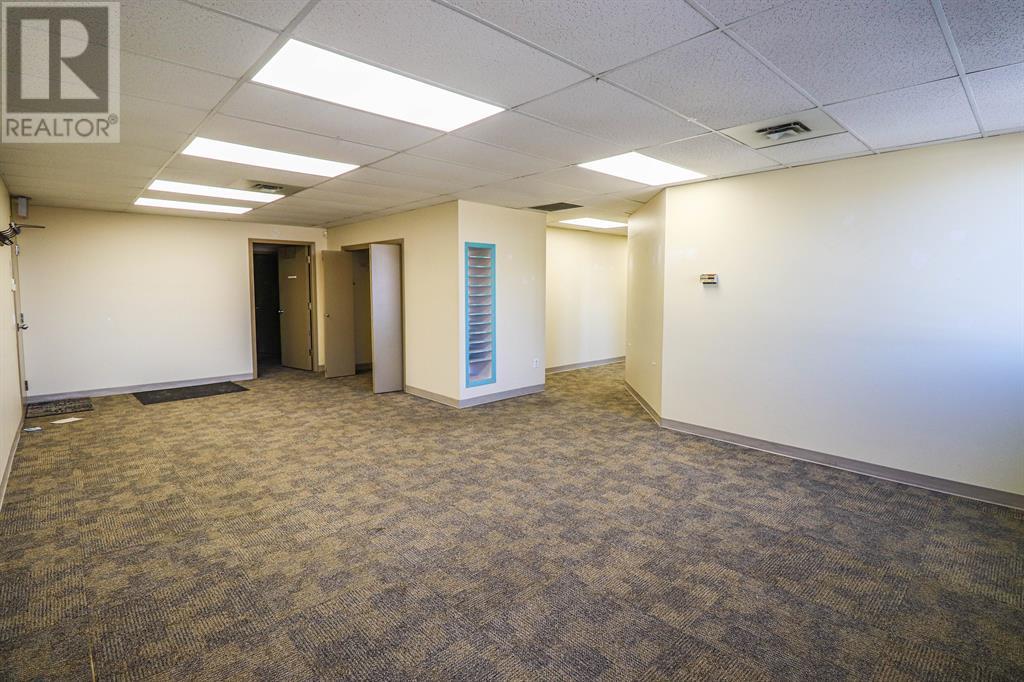 10109 97 Avenue Property Photo 38