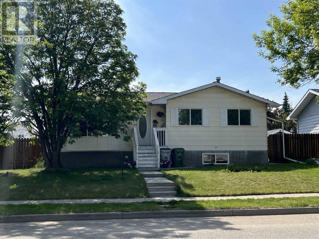 1402 Edson Drive Property Photo 1