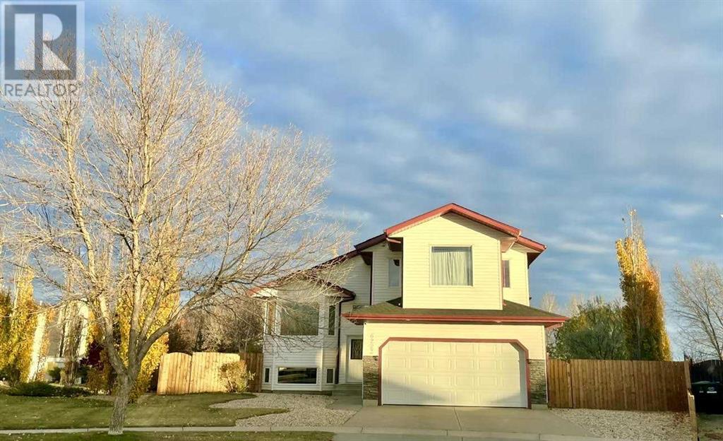6223 30 Avenue Property Photo 1