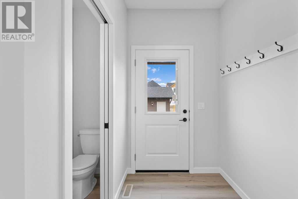 1025 Reynolds Crescent Sw Property Photo 12