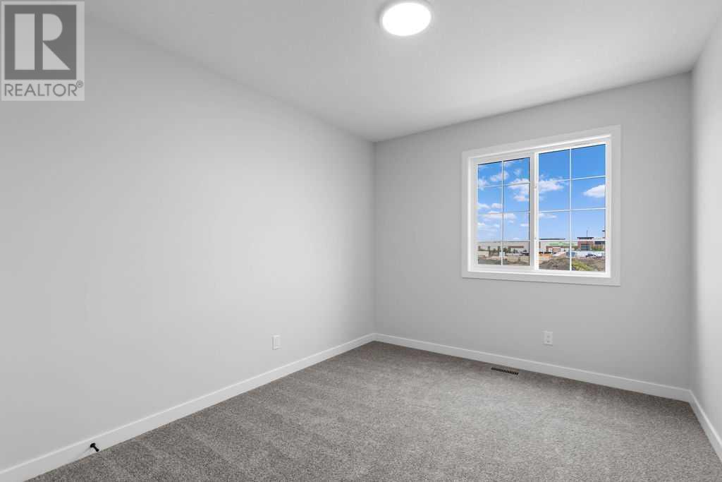 1025 Reynolds Crescent Sw Property Photo 14