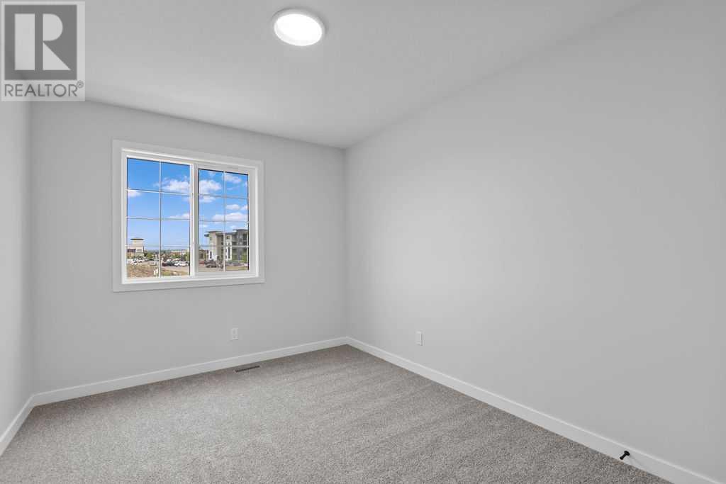 1025 Reynolds Crescent Sw Property Photo 15