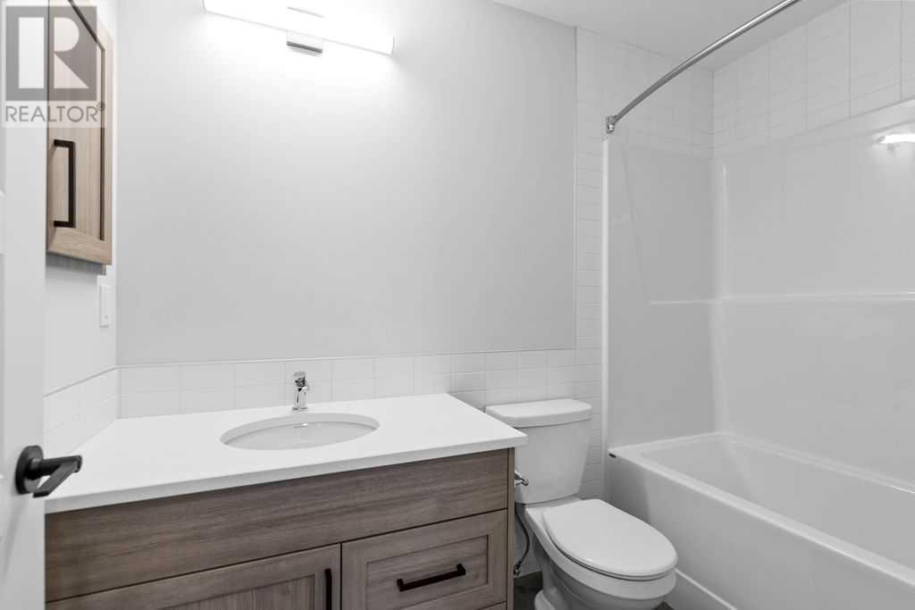 1025 Reynolds Crescent Sw Property Photo 18