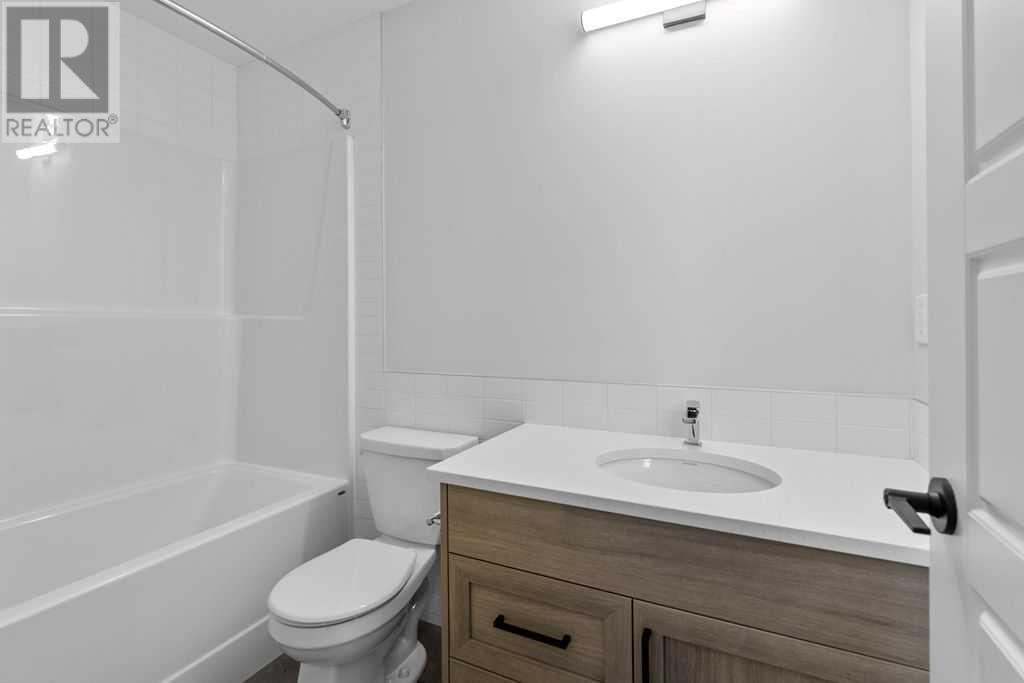 1025 Reynolds Crescent Sw Property Photo 22