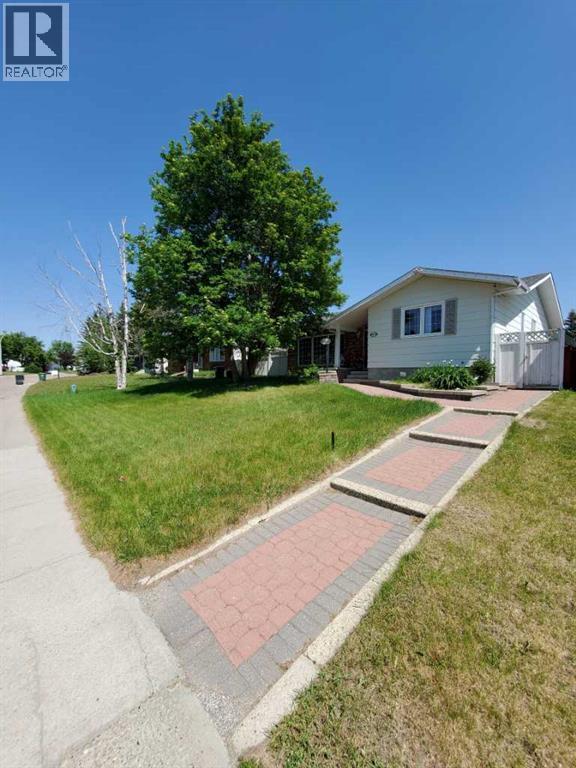 1421 53 Street Property Photo 1