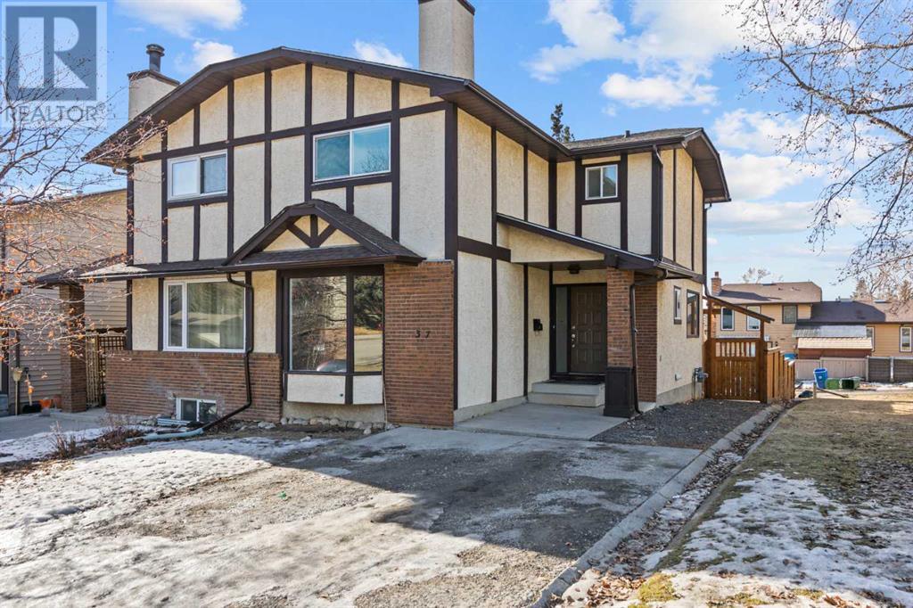 37 Edgewood Drive Nw Property Photo