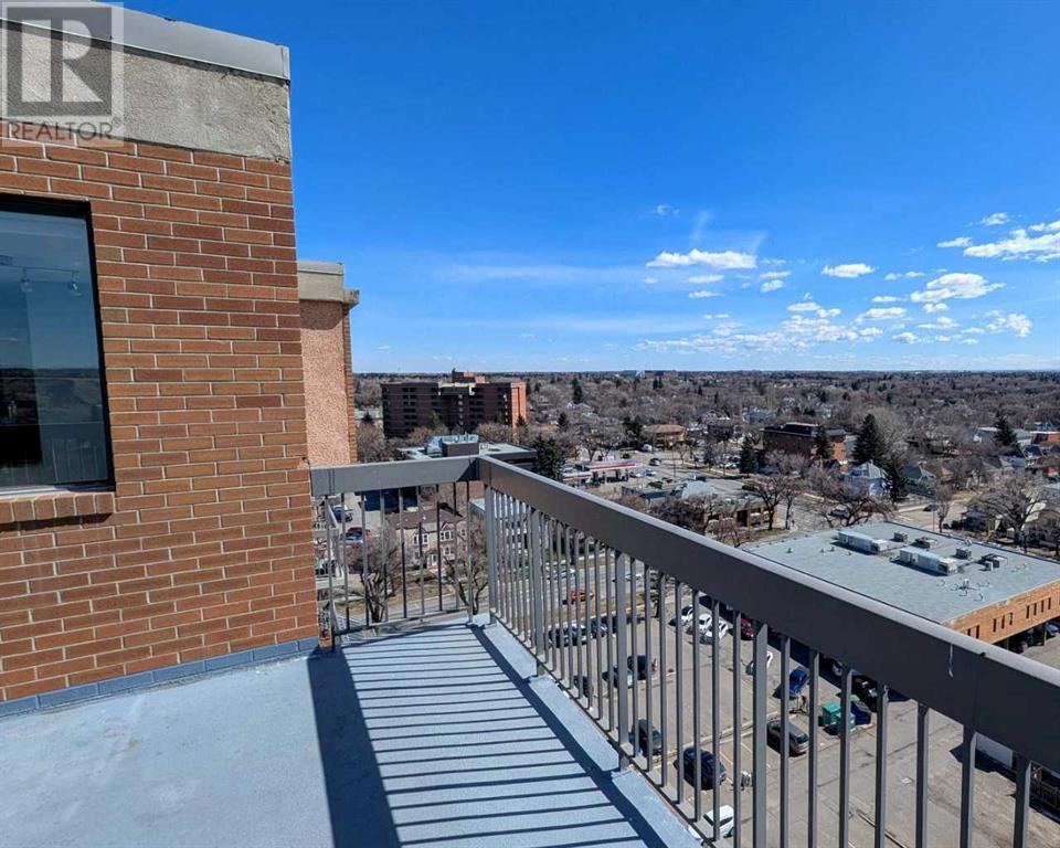1p, 515 6 Street S Property Photo 4