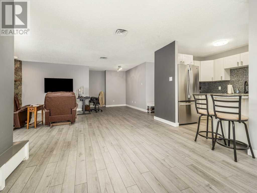1p, 515 6 Street S Property Photo 12